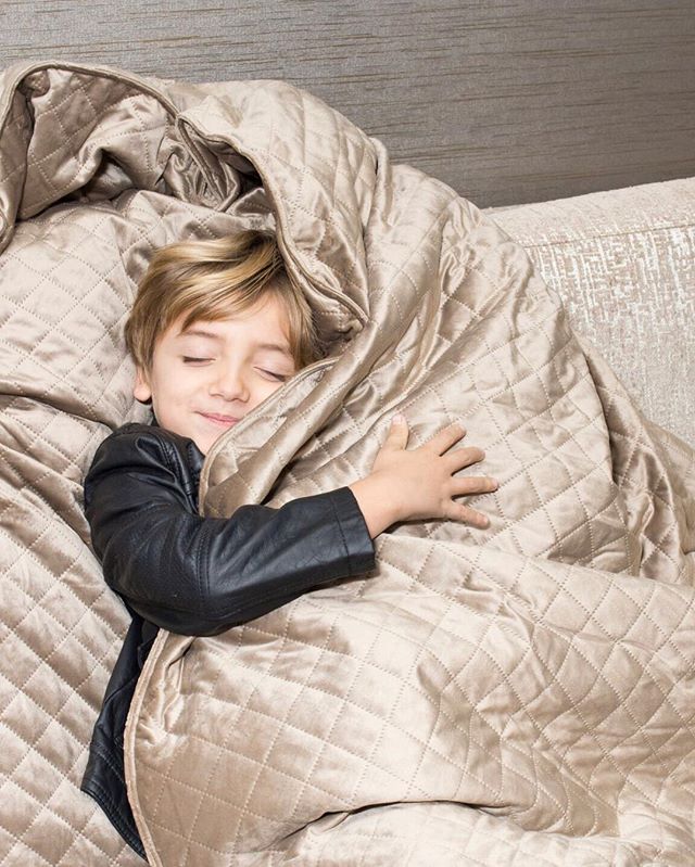Here’s a Creative Way to Get Your Kids to Sleep?